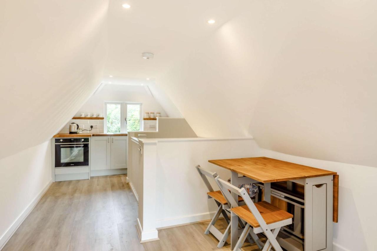 Little Thatch Lovely 2-Bed Converted Workshop Near Weymouth Radipole المظهر الخارجي الصورة