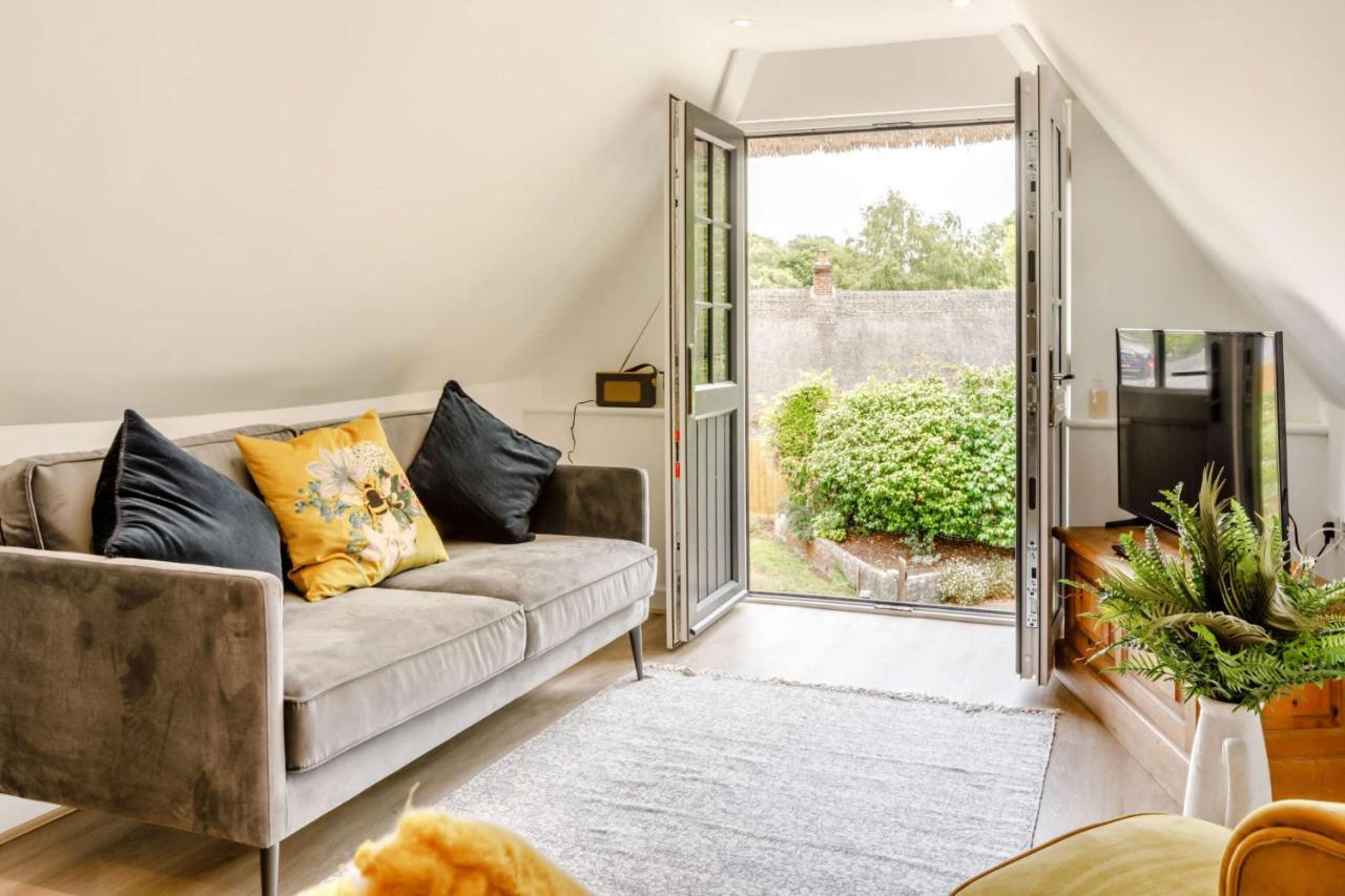Little Thatch Lovely 2-Bed Converted Workshop Near Weymouth Radipole المظهر الخارجي الصورة